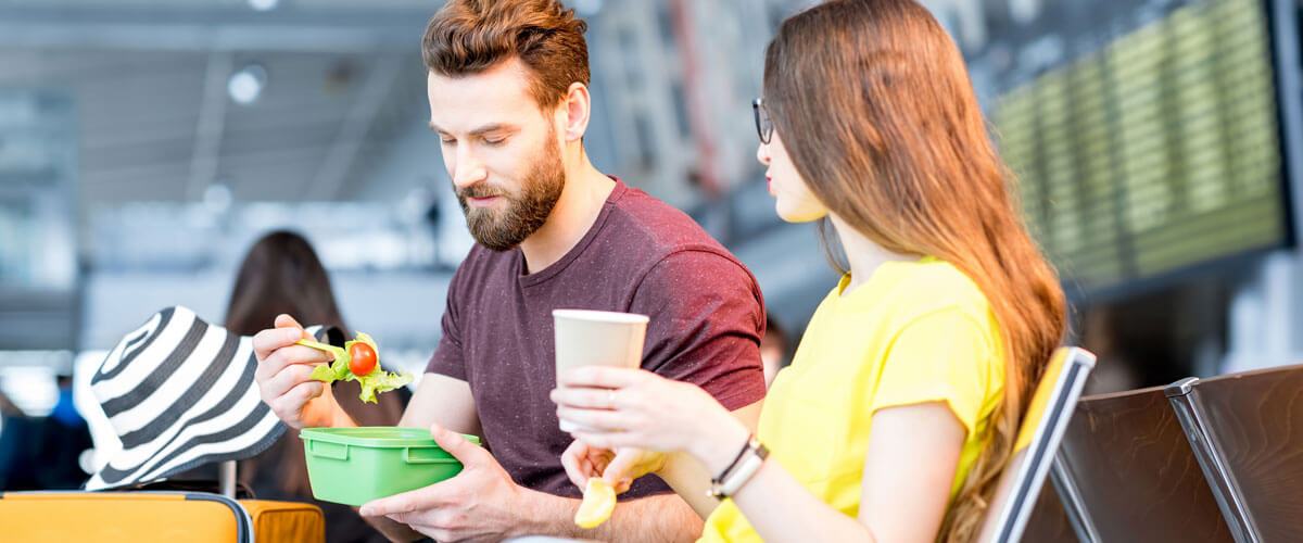 5 Spartan-Friendly Snacks for Traveling (+ Foods to Avoid Like the Plague)